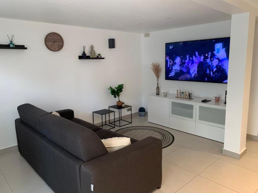 Auberge Appartement Ormesson Sur Marne / Sucy En Brie Eksteriør billede